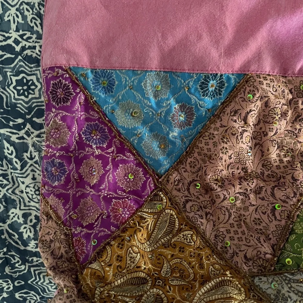 Never used Indonesian zipper patchwork shoulder bag - Picture 9 of 15